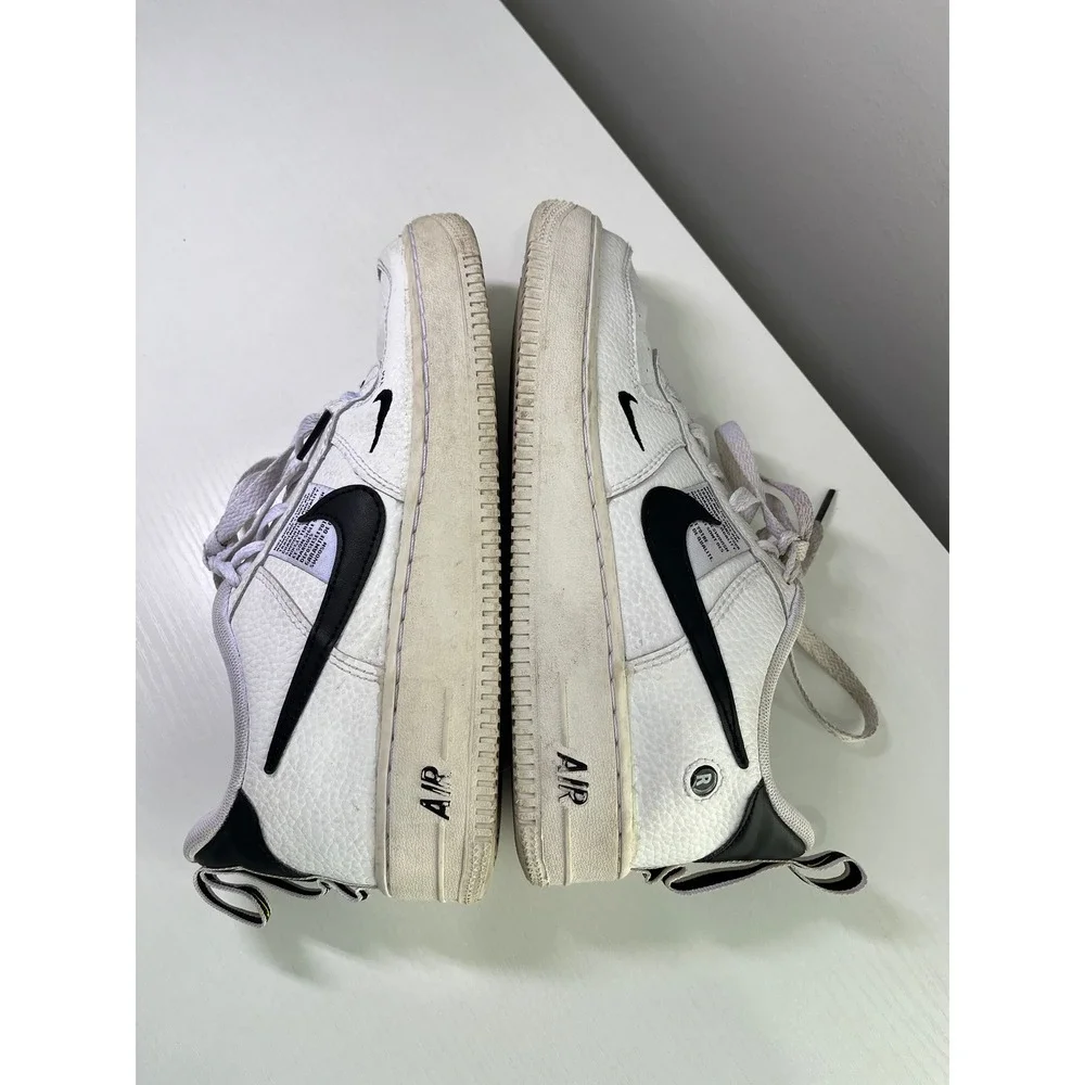 Nike Air Force 1 LV8 Utility White Black‎ GS AR1708-100 Size 6Y Womens 7.5